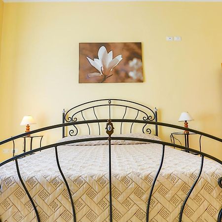 Gordon'S Apartment โรม ภายนอก รูปภาพ