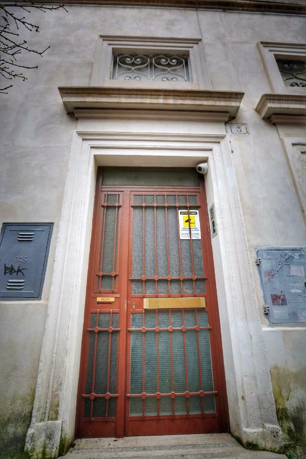 Gordon'S Apartment โรม ภายนอก รูปภาพ
